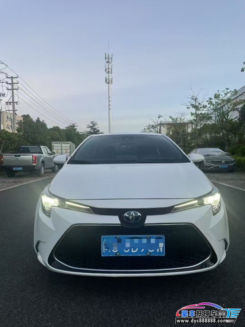 抵押车出售22年丰田雷凌轿车