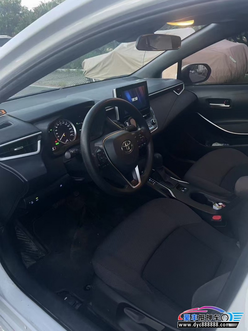 22年丰田雷凌轿车抵押车出售