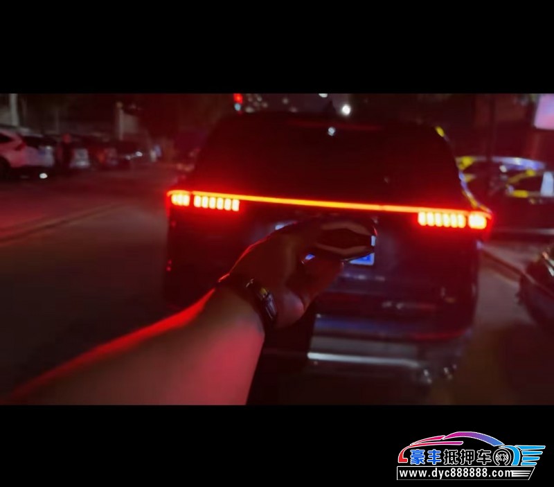 22年捷途X70轿车抵押车出售