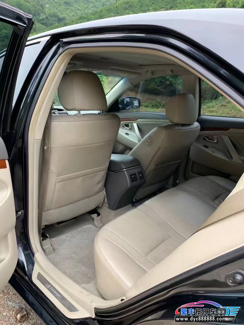 15年丰田凯美瑞轿车抵押车出售