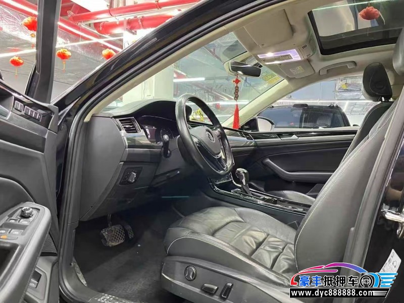 18年大众辉昂轿车抵押车出售