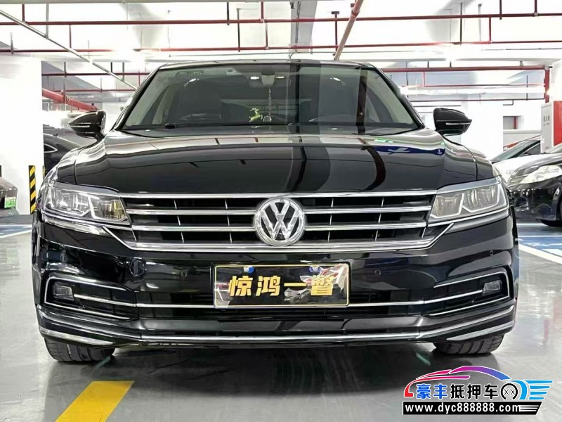 18年大众辉昂轿车抵押车出售