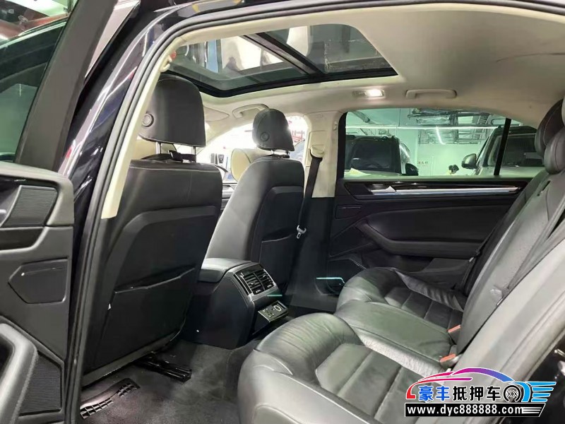 18年大众辉昂轿车抵押车出售