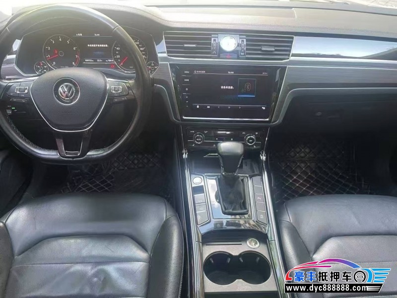 18年大众辉昂轿车抵押车出售