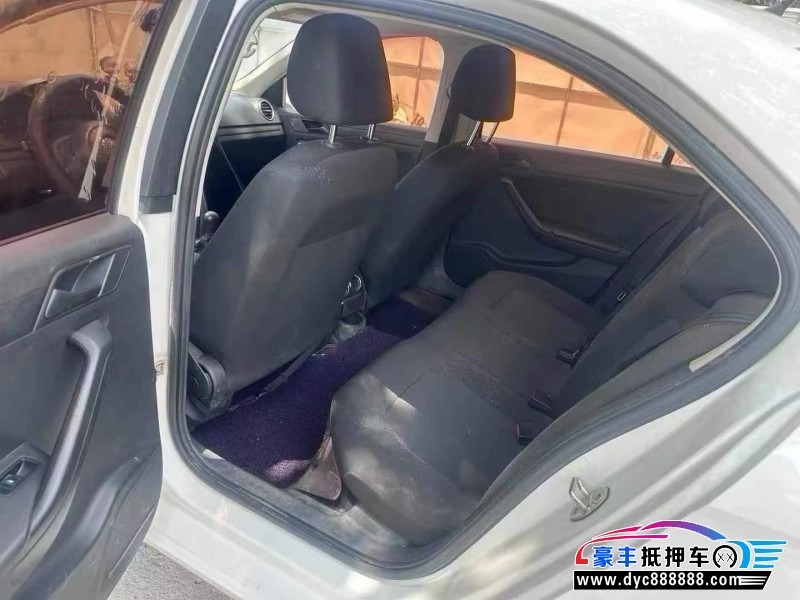 16年大众捷达轿车抵押车出售