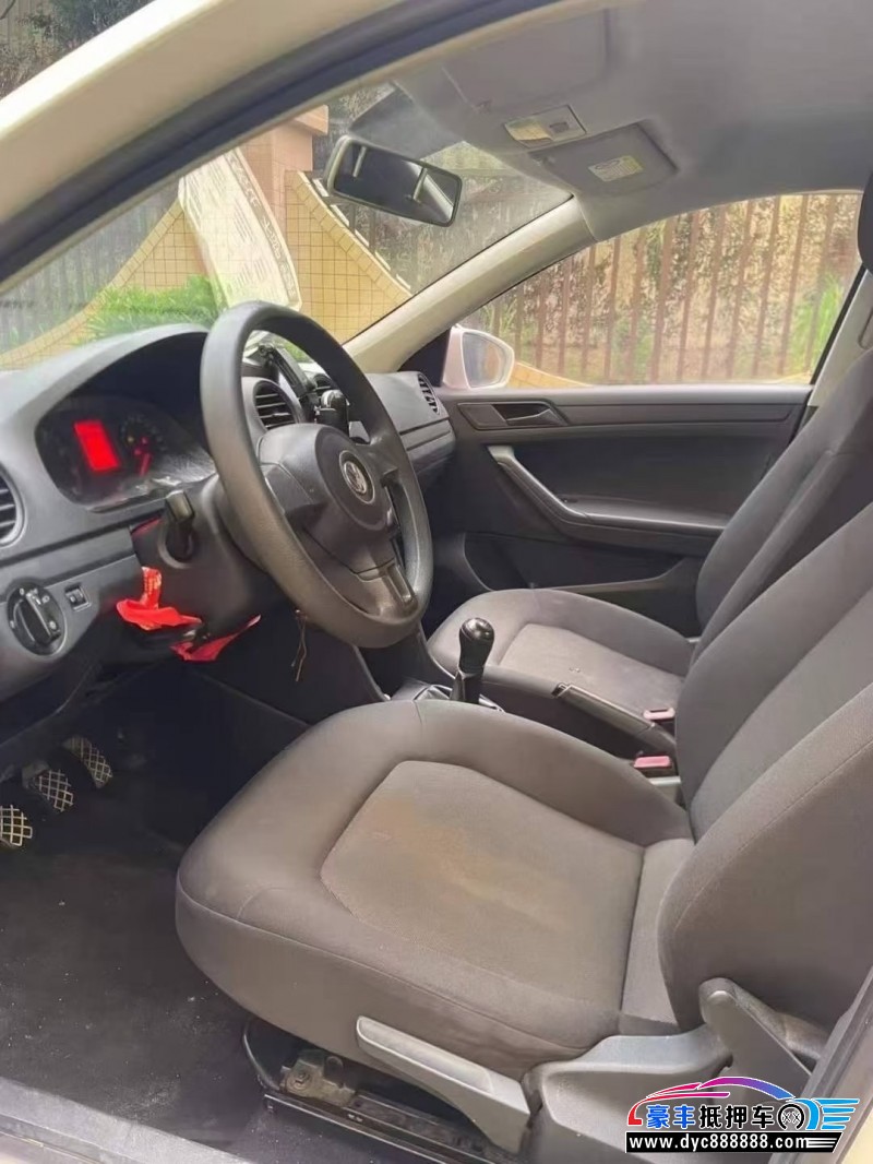 17年大众捷达轿车抵押车出售