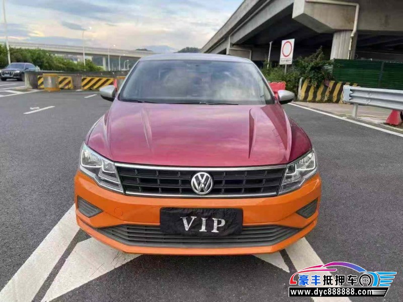 抵押车出售17年大众捷达轿车