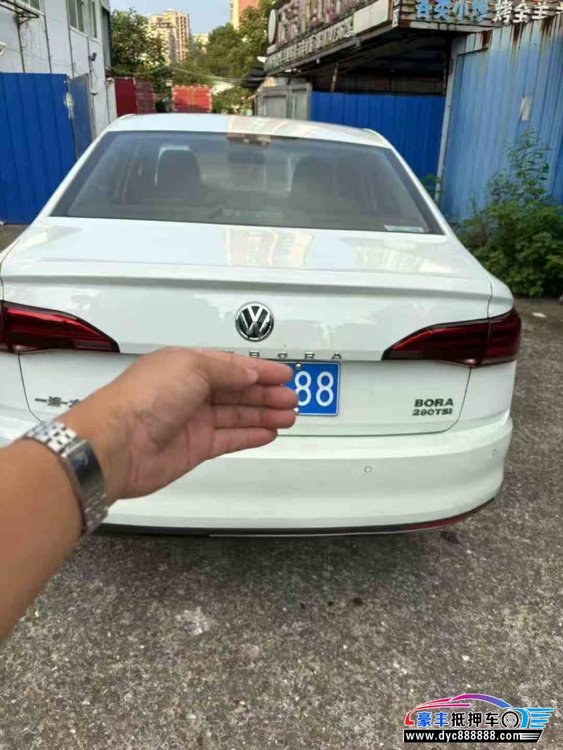 20年大众宝来轿车抵押车出售