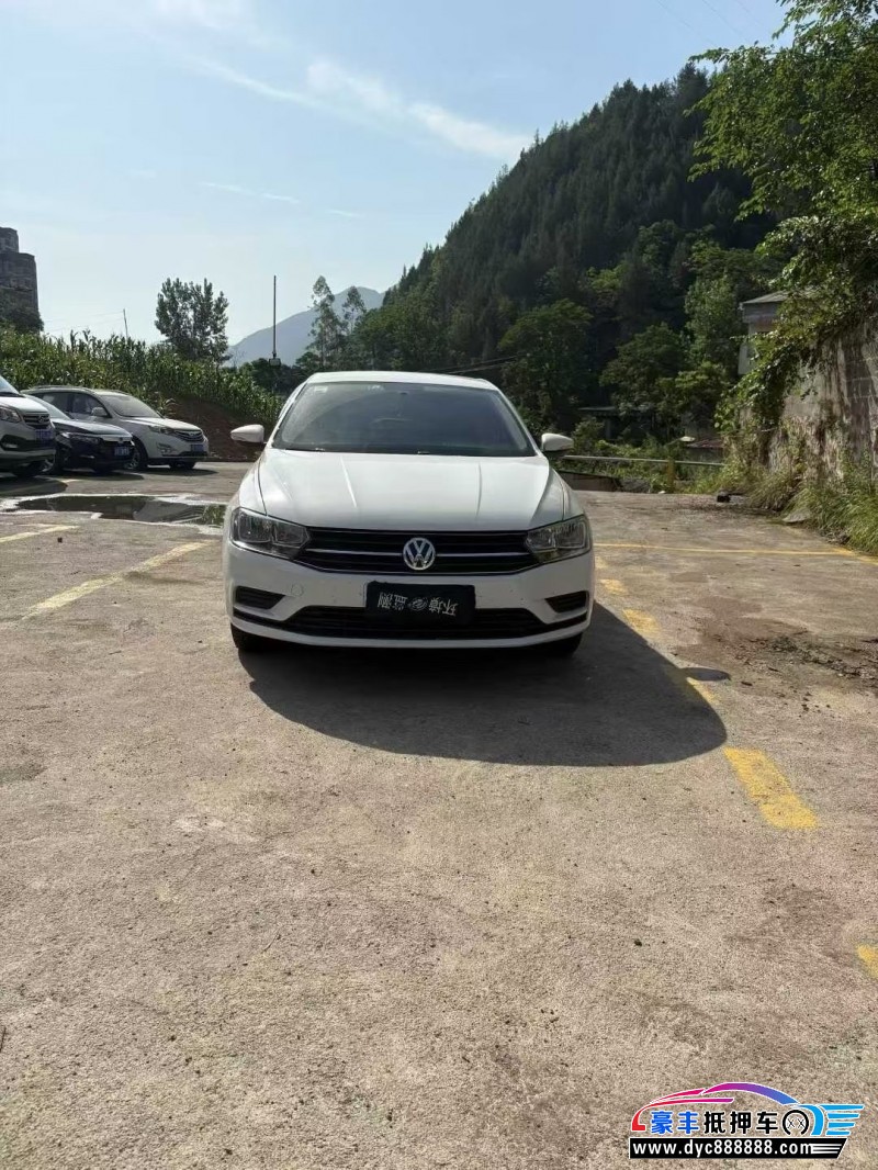 抵押车出售21年大众宝来轿车