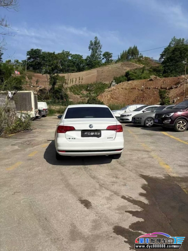 21年大众宝来轿车抵押车出售
