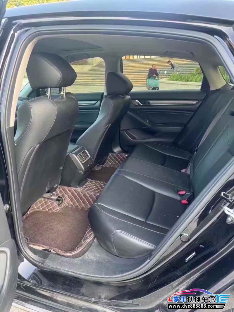 21年本田雅阁轿车抵押车出售