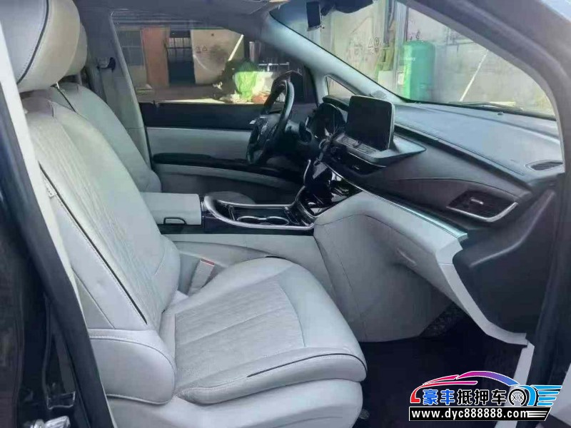 21年别克GL8轿车抵押车出售