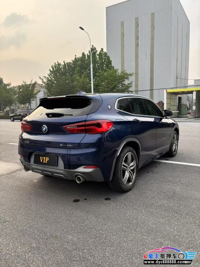 20年宝马X2轿车抵押车出售