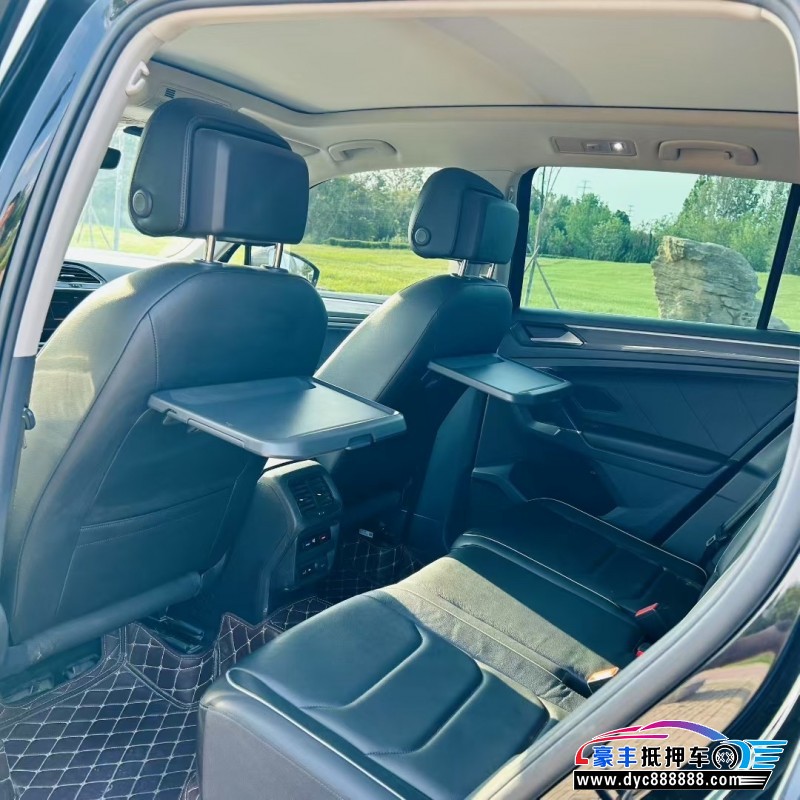 18年大众途威轿车抵押车出售