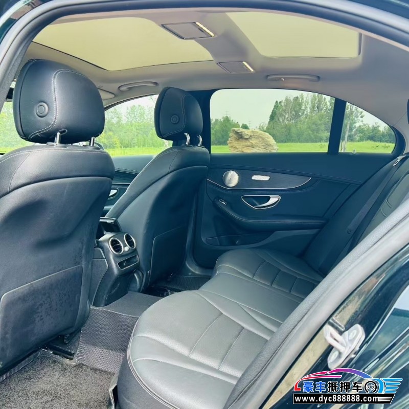 19年奔驰C轿车抵押车出售