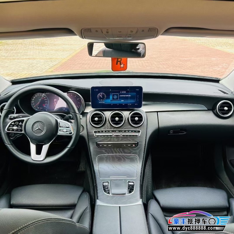19年奔驰C轿车抵押车出售