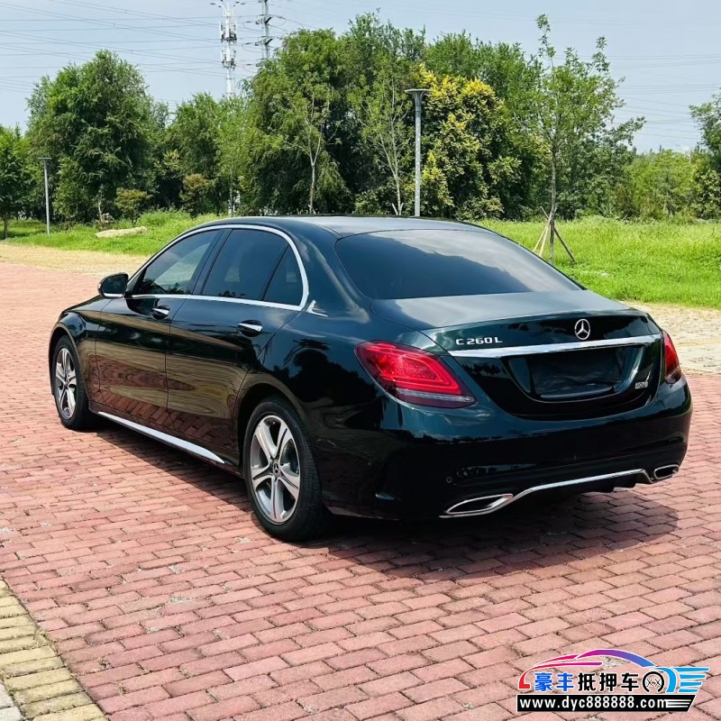 19年奔驰C轿车抵押车出售