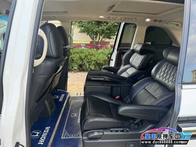 20年本田艾力绅轿车抵押车出售