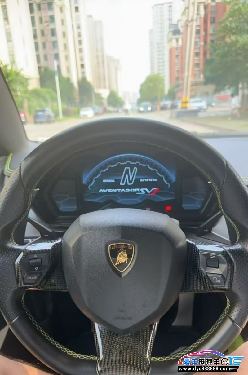 13年兰博基尼Aventador轿车抵押车出售