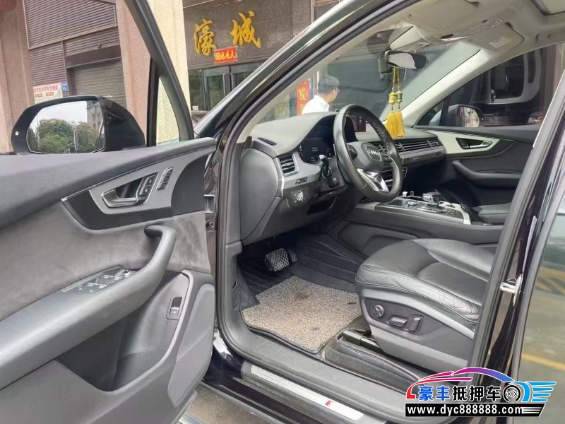 19年奥迪Q7轿车抵押车出售