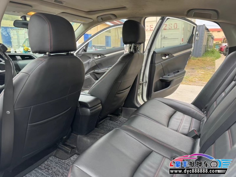 18年本田思域轿车抵押车出售