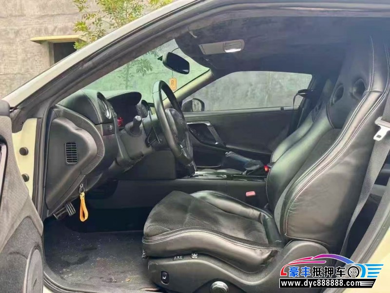 15年日产GT-R轿车抵押车出售