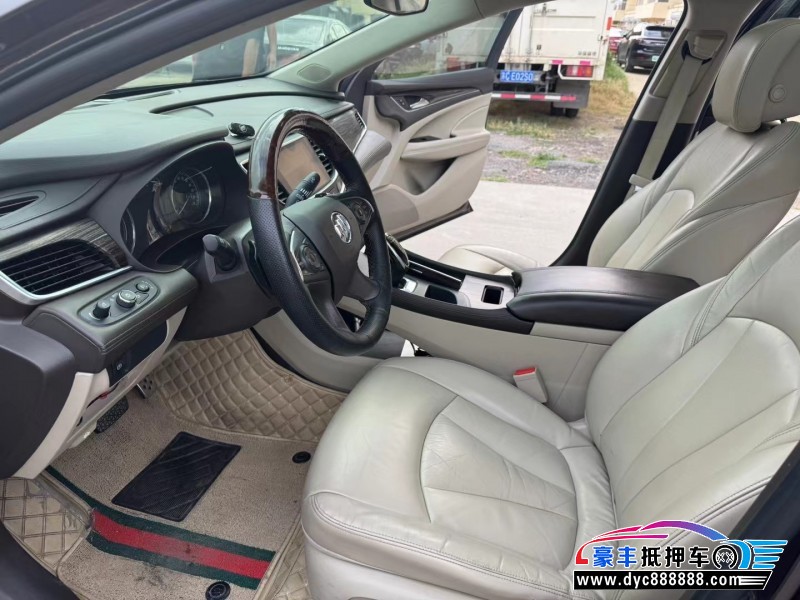 17年别克君越轿车抵押车出售