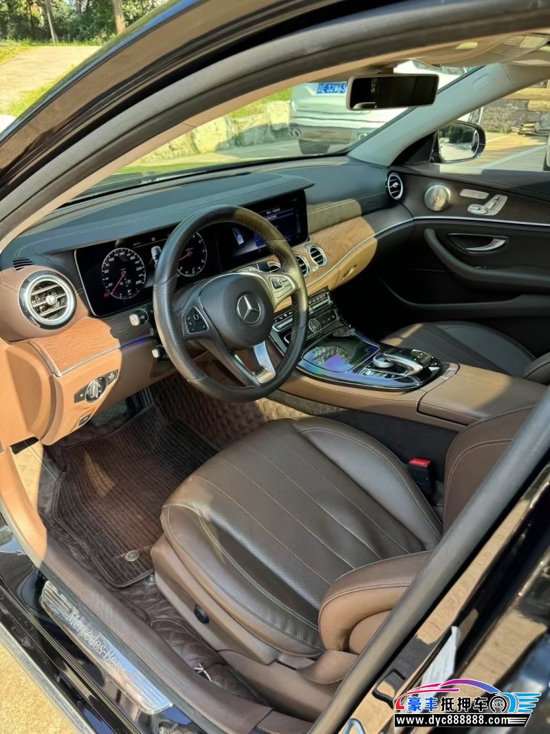 17年奔驰E轿车抵押车出售