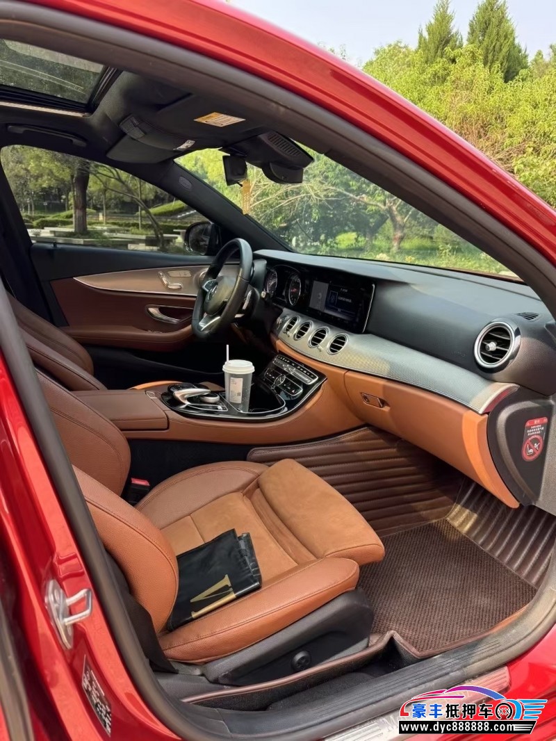 17年奔驰E轿车抵押车出售