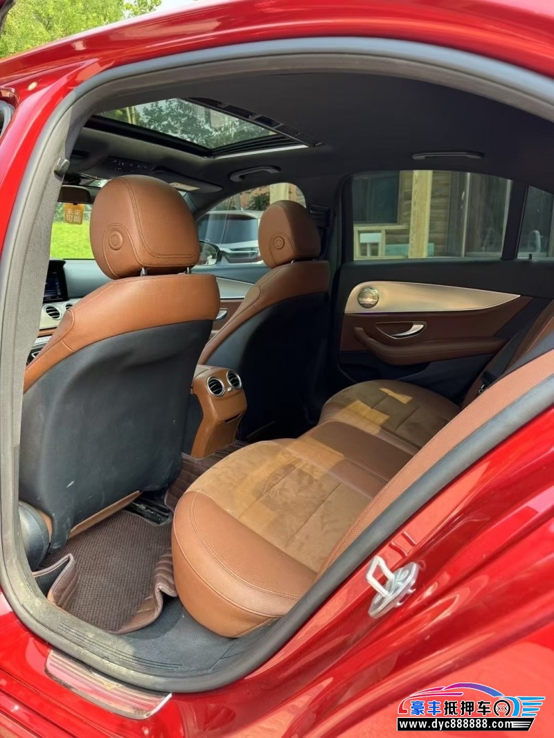 17年奔驰E轿车抵押车出售