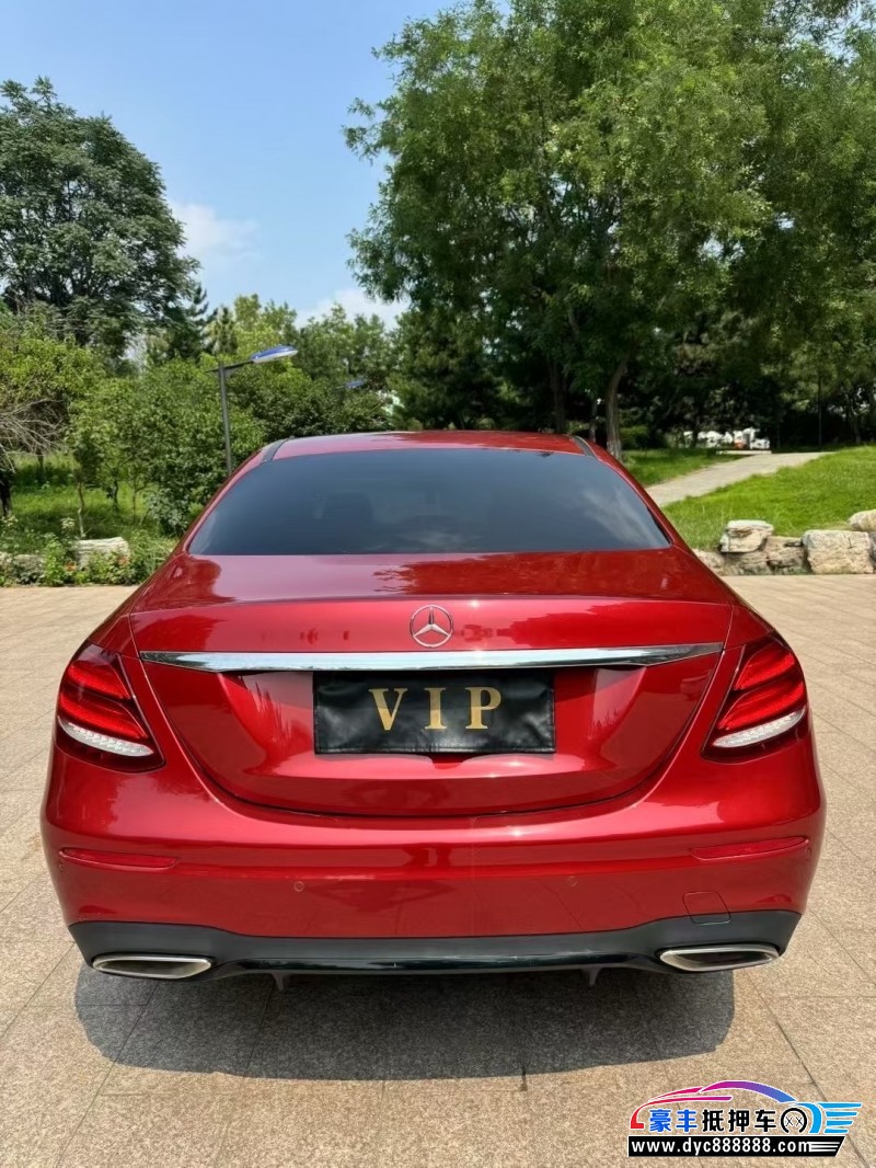 17年奔驰E轿车抵押车出售