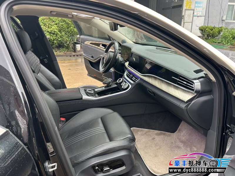 20年红旗H9轿车抵押车出售