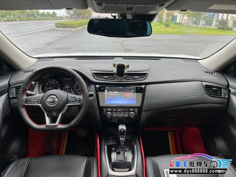 20年日产奇骏轿车抵押车出售