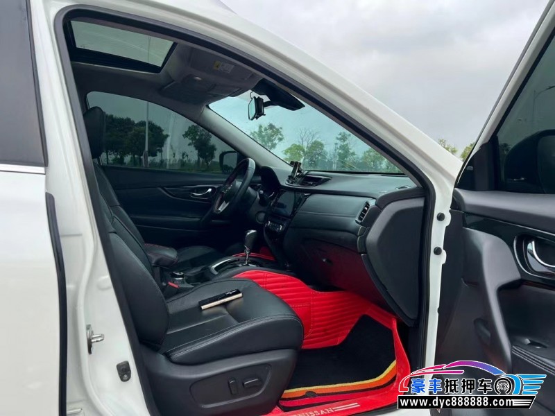 20年日产奇骏轿车抵押车出售