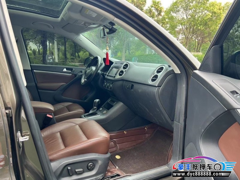 14年大众途观轿车抵押车出售