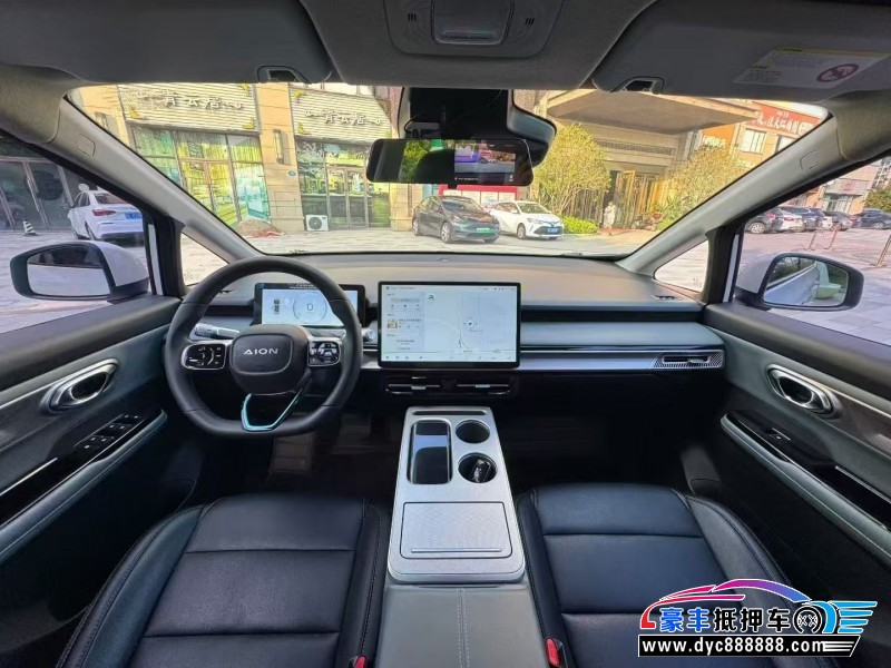 24年埃安Y70轿车抵押车出售