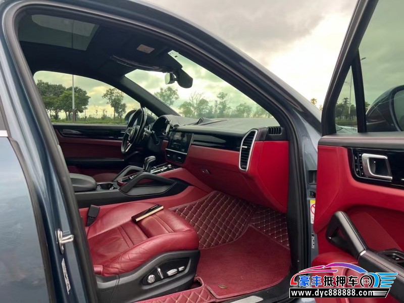 18年保时捷卡宴轿车抵押车出售