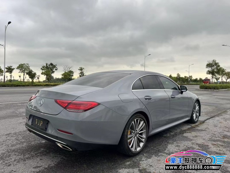 19年奔驰CLS轿车抵押车出售