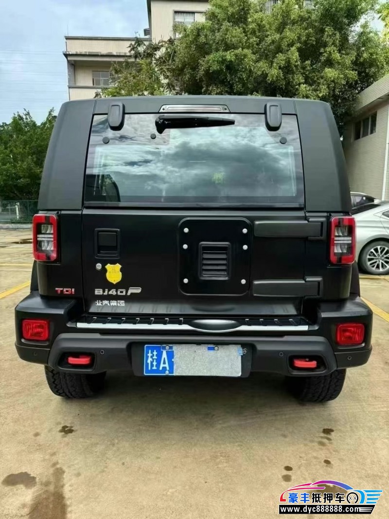 25年北京BJ40轿车抵押车出售