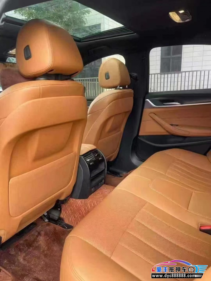 21年宝马5系轿车抵押车出售