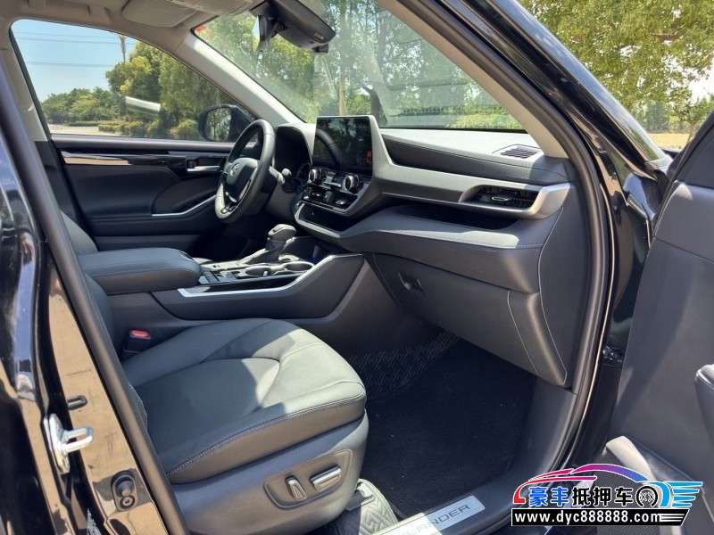 24年丰田汉兰达轿车抵押车出售