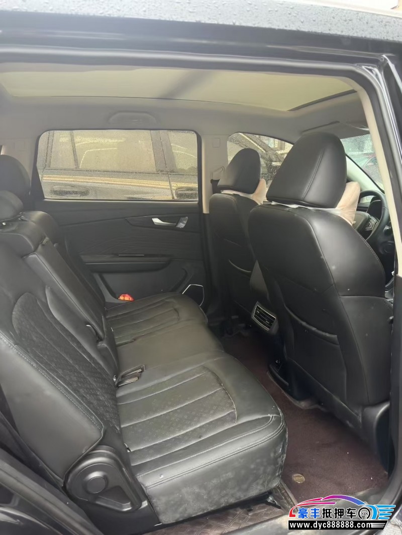 21年潍柴英致U70轿车抵押车出售