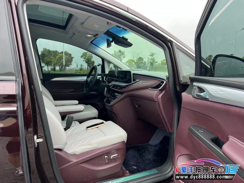 22年别克GL8轿车抵押车出售