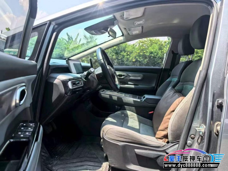 23年埃安Y70轿车抵押车出售