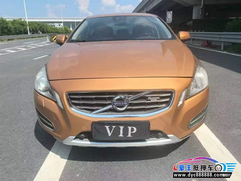 12年沃尔沃S60轿车抵押车出售