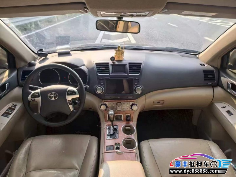 13年丰田汉兰达轿车抵押车出售