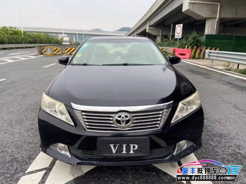 13年丰田凯美瑞轿车抵押车出售