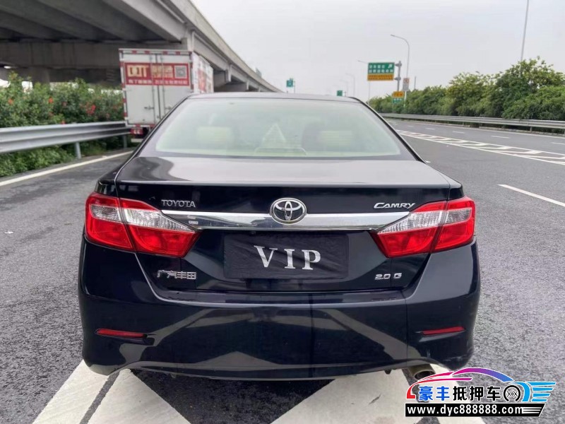 13年丰田凯美瑞轿车抵押车出售