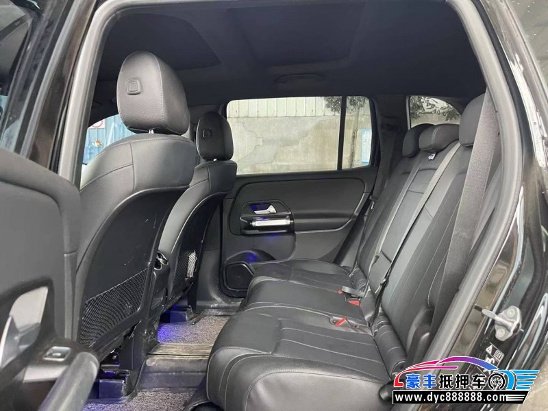 22年奔驰GLB轿车抵押车出售