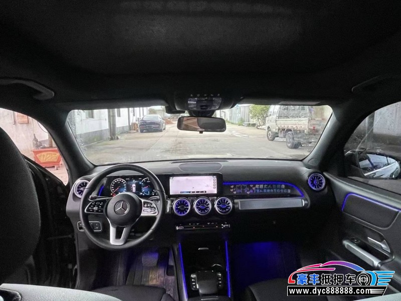 22年奔驰GLB轿车抵押车出售